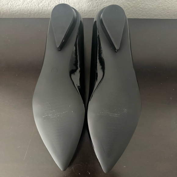 Women’s Vetaste Patent Leather Pointed Ballet Flats with Bow - Picture 4 of 6